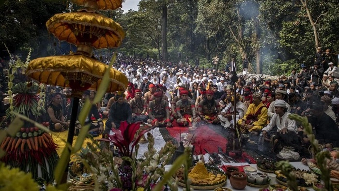 harmoni-ritual-potret-tradisi-keagamaan-nusantara