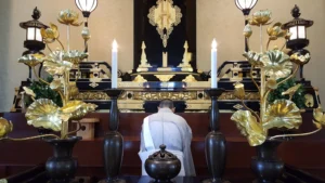 sejarah-buddhisme-nichiren-mengungkap-makna-sutra-seroja